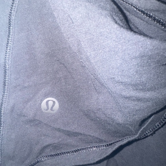 LULULEMON Black “Find Your Twist” Back Twist Short Sleeve Shirt - Picture 8 of 11